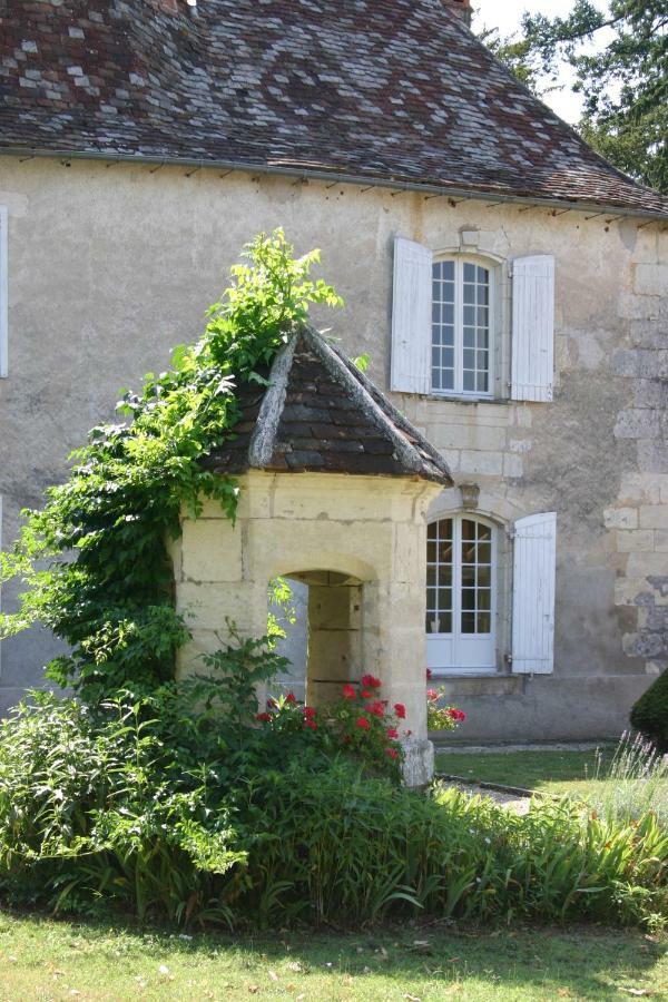 Chateau La Gentilhommiere Du Puits Notre-Dame 30 Rue De L'Eglise 24110 Saint Leon Sur L'Isle 外观 照片