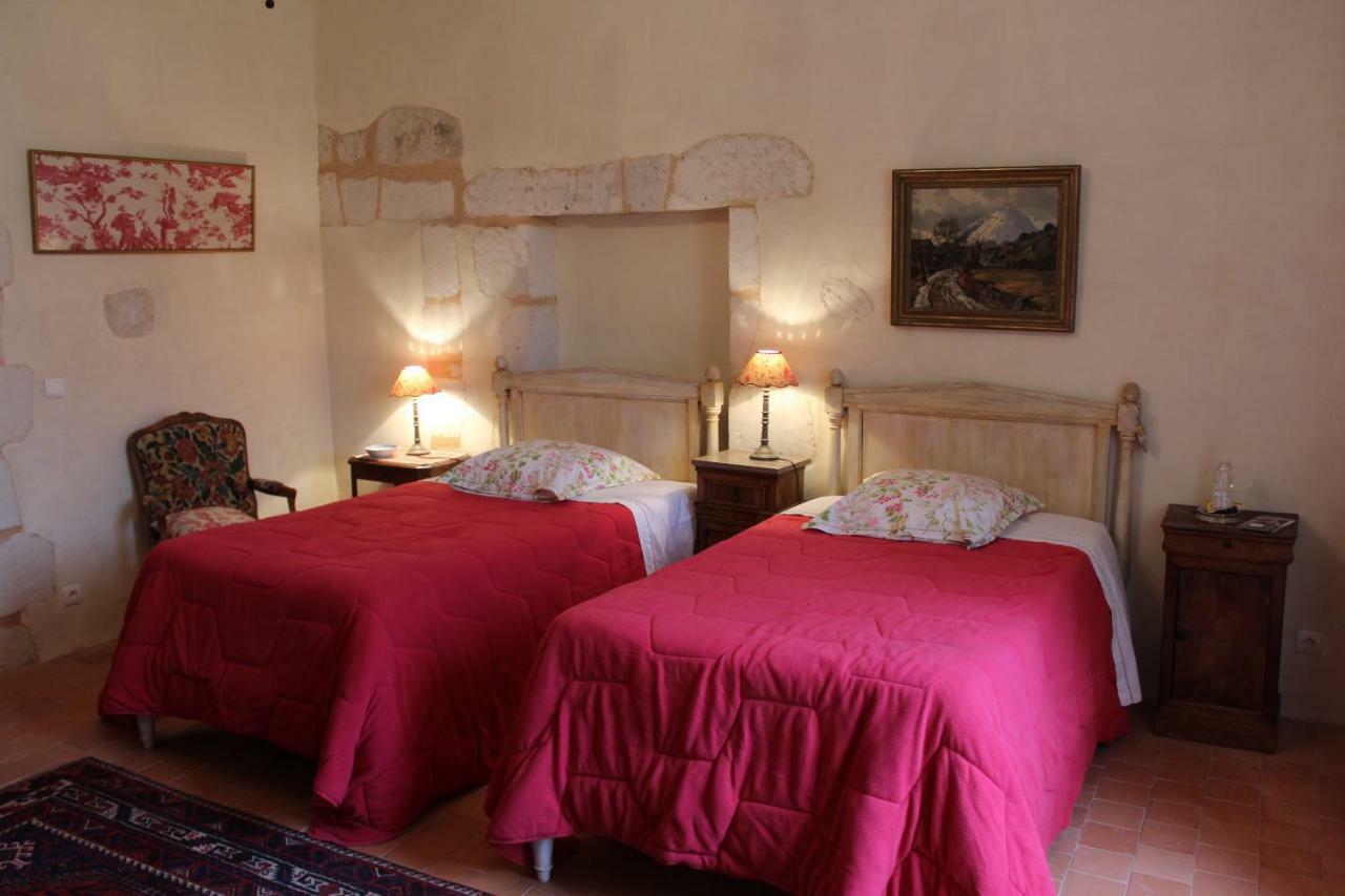 Chateau La Gentilhommiere Du Puits Notre-Dame 30 Rue De L'Eglise 24110 Saint Leon Sur L'Isle 外观 照片
